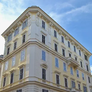 Mascherino ** Rome